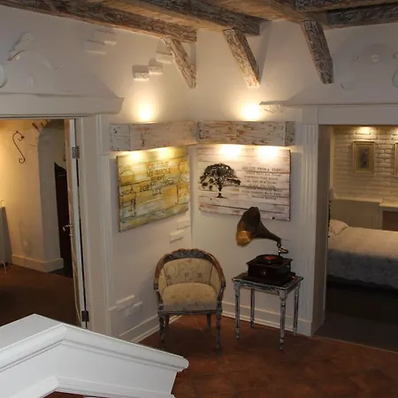 Stasea * 斯梅代雷沃