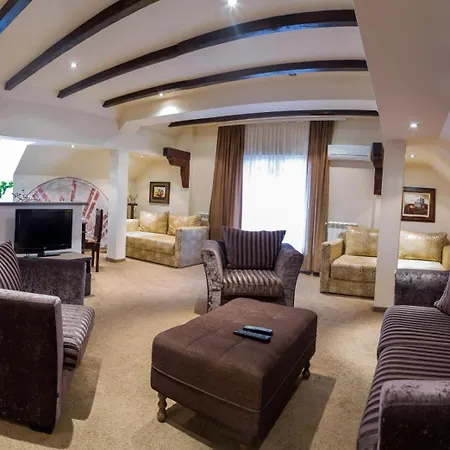 公寓 Stasea 斯梅代雷沃