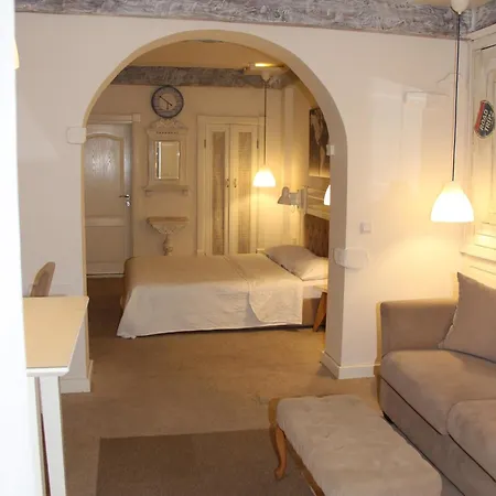 Stasea 斯梅代雷沃